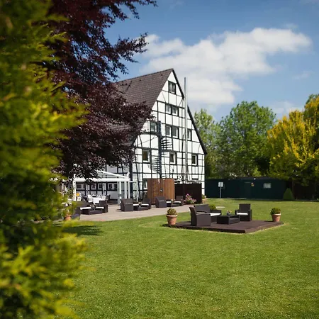 Der Lennhof 호텔 4*